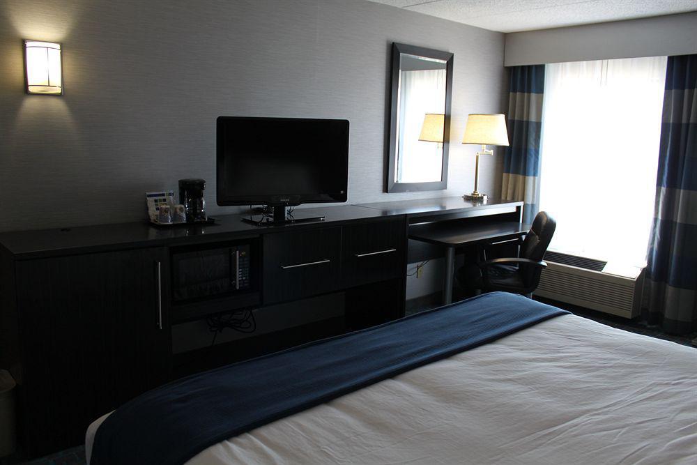 Holiday Inn Express Janesville-I-90 & Us Highway 14 By Ihg Εξωτερικό φωτογραφία